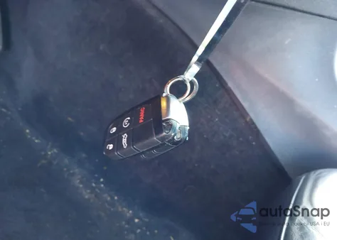 2014 Chrysler 300 из США, поврежденный, VIN 2C3CCARG6EH163480